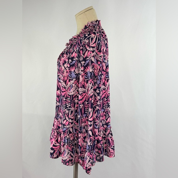 LILLY PULITZER • SAVANNA BLOUSE • "BRIGHT NAVY SWING OF THINGS" - Picture 3 of 9